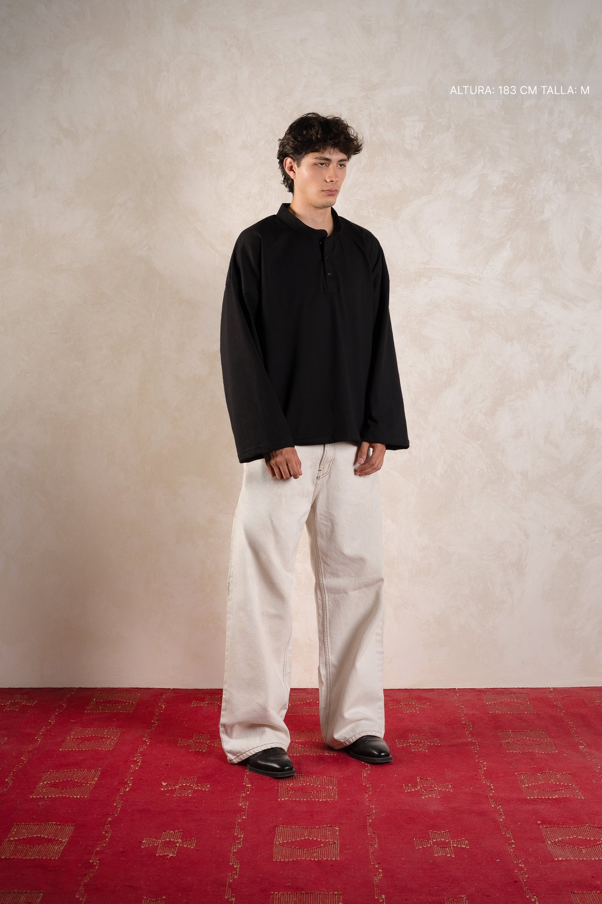 Maho Henley Longsleeve Black