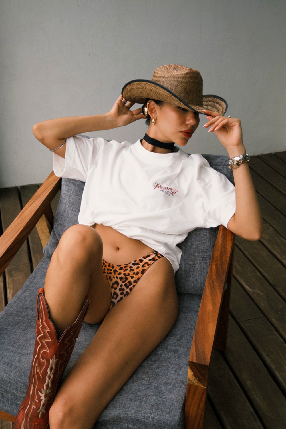 Kiss Me Tee Ivory