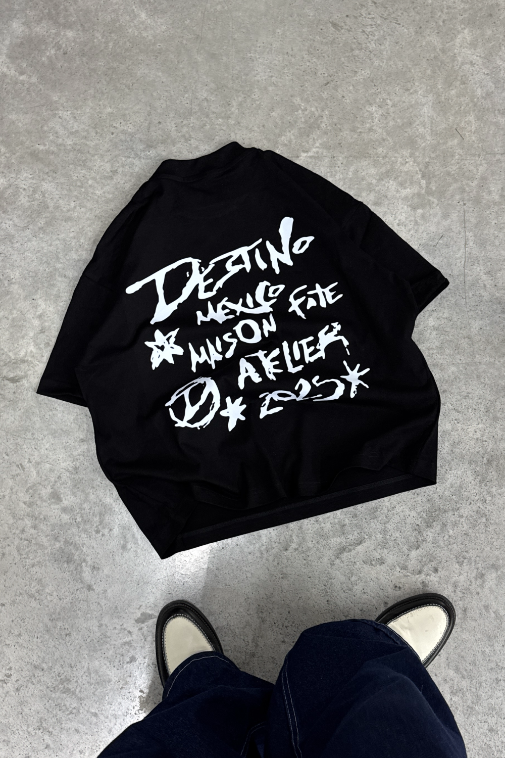 Maison Fate Tee Black