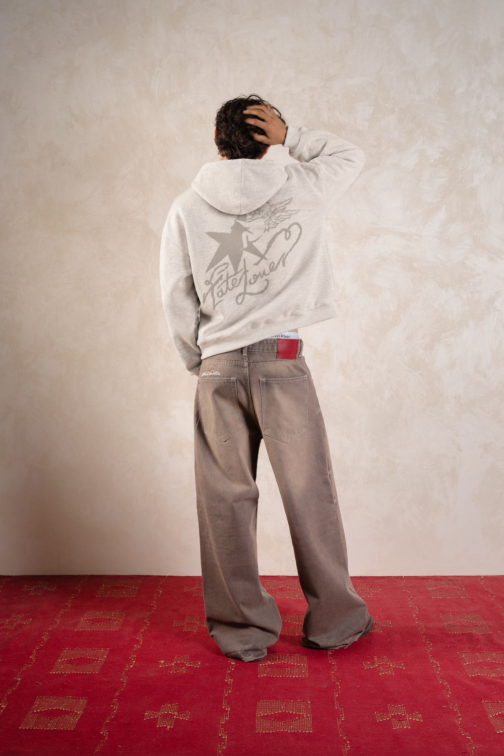 Fate Lover Spark Hoodie Jasper Champagne — Model back